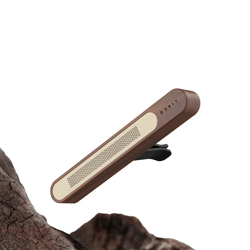 1 PC New Arrival Luxury Aromatic Wood Diffuser Car Vent Solid Air Freshener Metal Wooden Car Perfume Diffuser Clip
